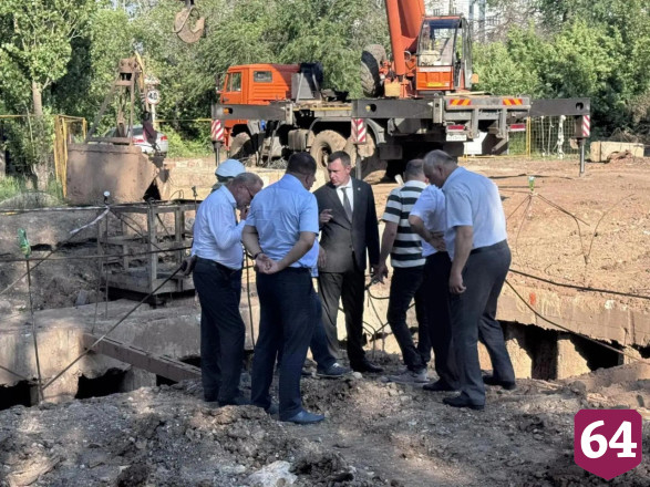 Подрядчик приступил к работам на третьем отрезке коллектора в Энгельсе